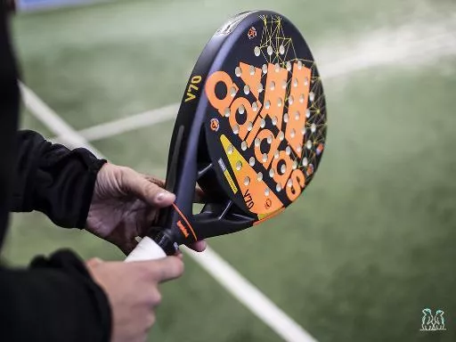 Après la randonnée, une partie de Padel ? La nouvelle tendance loisir en montagne